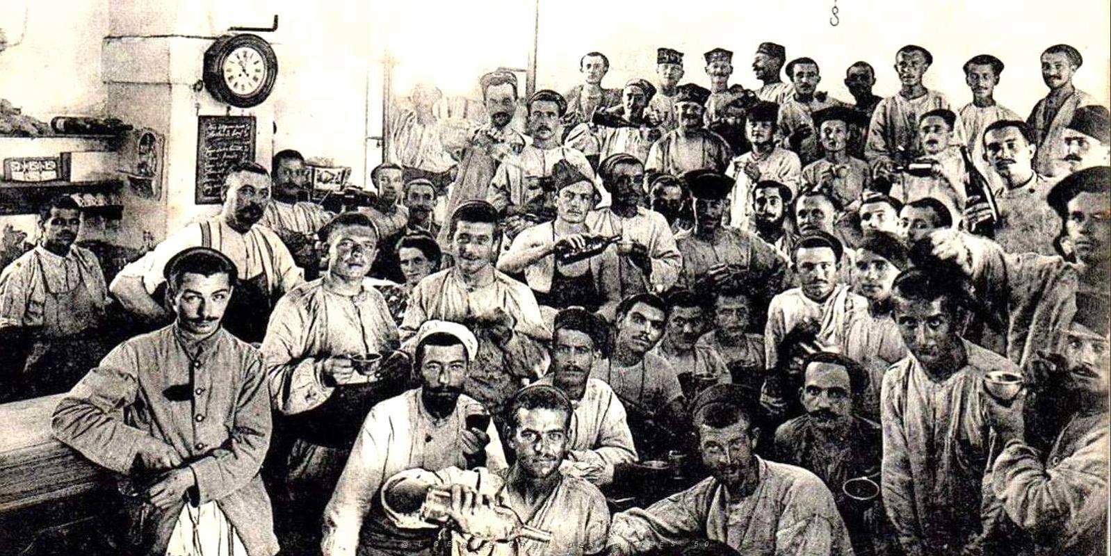 1393- Alger -1er Zouaves - Cantine Marchal2.jpg